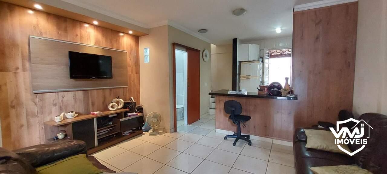 DIAMANTE - CASA GEMINADA DUPLEX